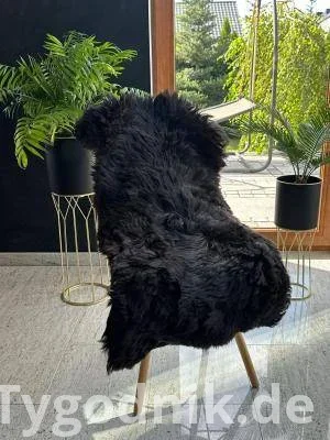 Flauschiges Schaffell Heidschnucke - Teppiche/Naturdekoration